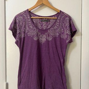Prana ornate collar burnout tee — Medium — Amethyst Purple